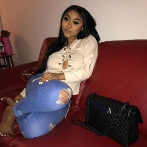 Meet your Posher, Ariana